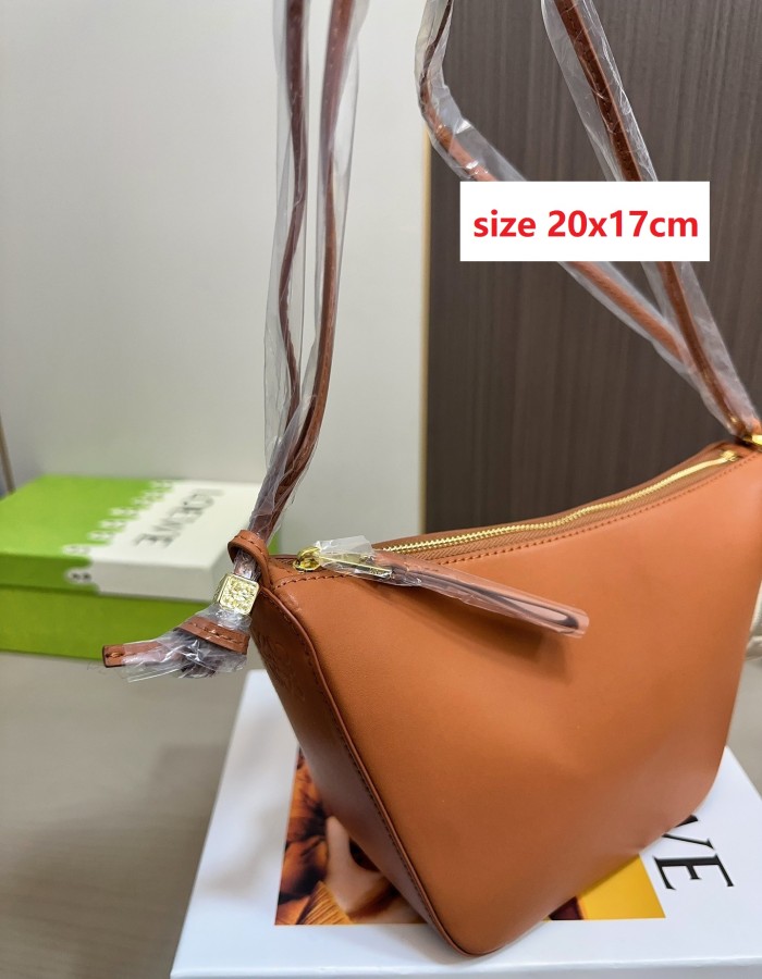 Split leather bag ,3A ,size 20x17cm,no box,  B75-269
