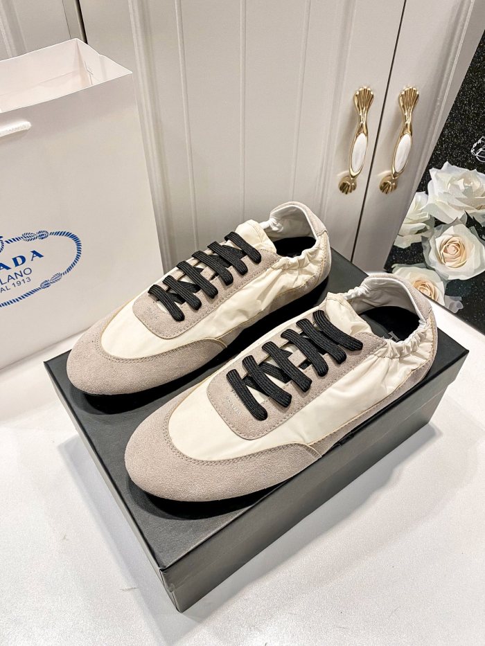 Women runner flat shoes,  size 35-40, SS70-232