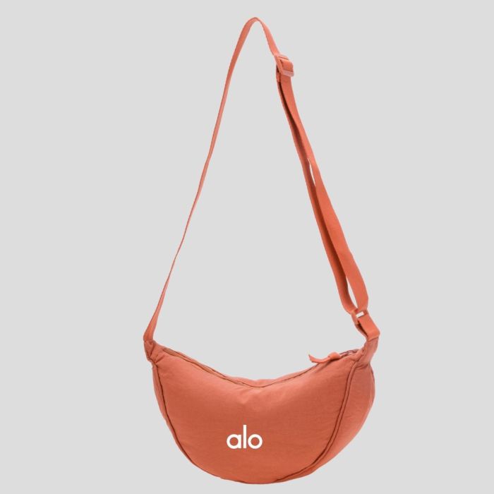 Waist bag, sports yoga bag, crossbody bag, velvet material. size: 33*17cm, shoulder strap length: 115cm.B15-38-45