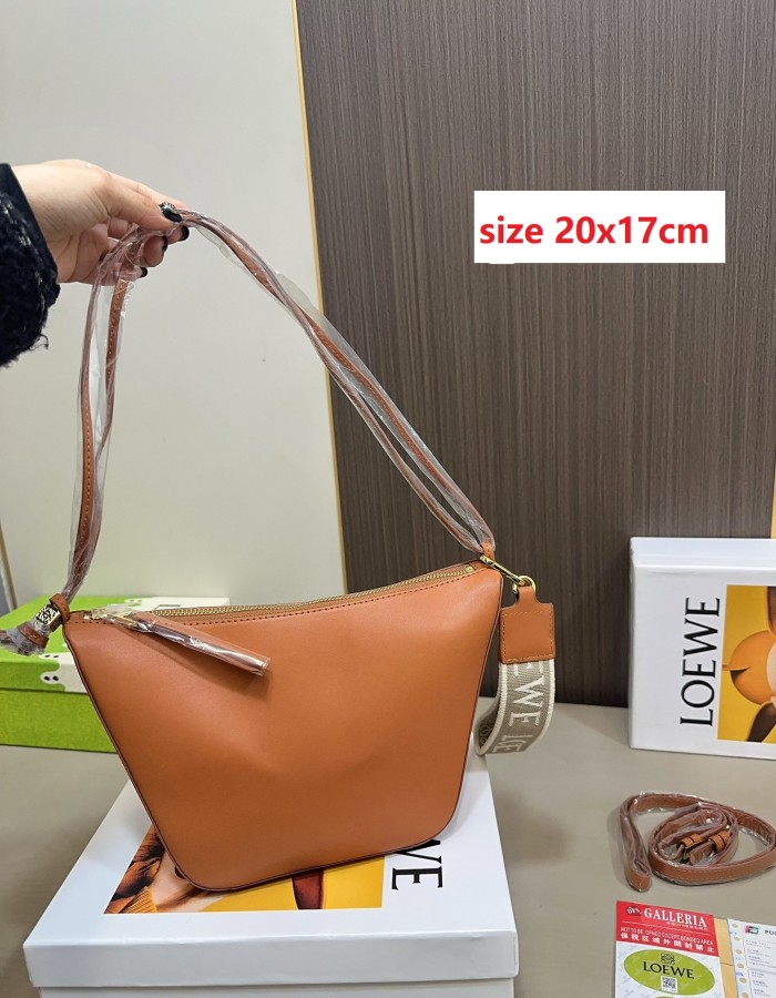 Split leather bag ,3A ,size 20x17cm,no box,  B75-269