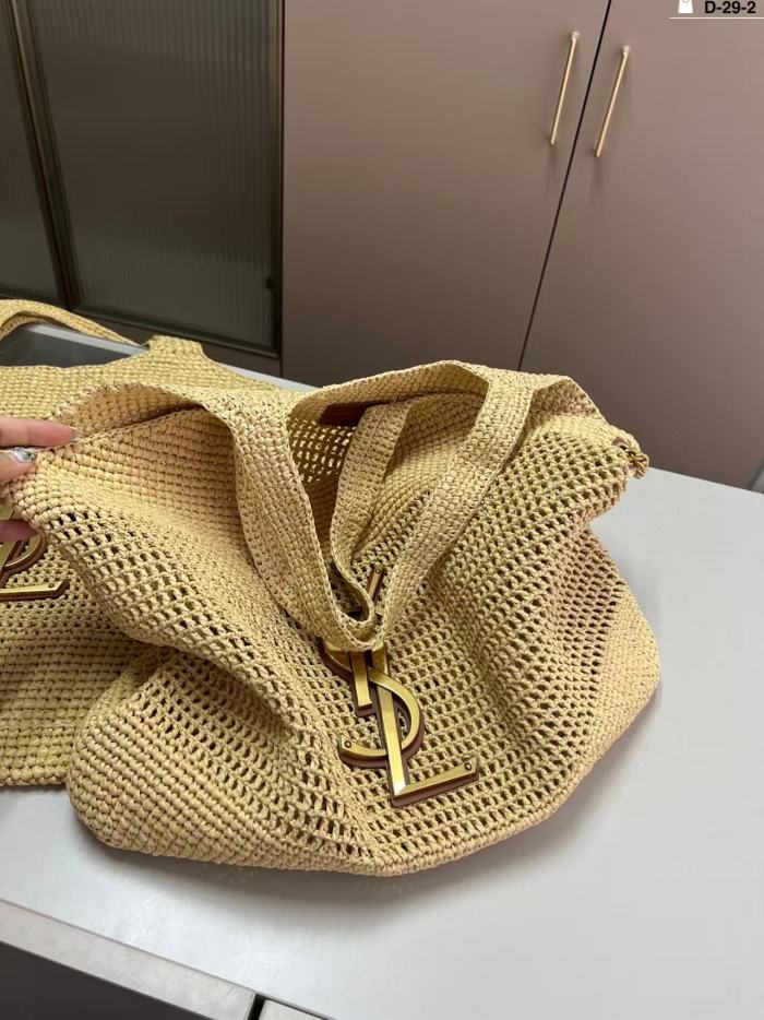 Straw TOTE  bag ,5A , size 44*46cm,no box,  B110-287