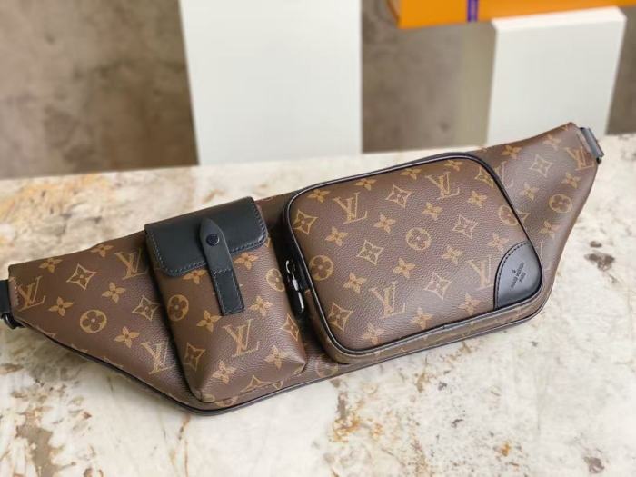Canvas and leather bag,top quality, no box,with dust bag size 50*15.4*4cm, B150-14