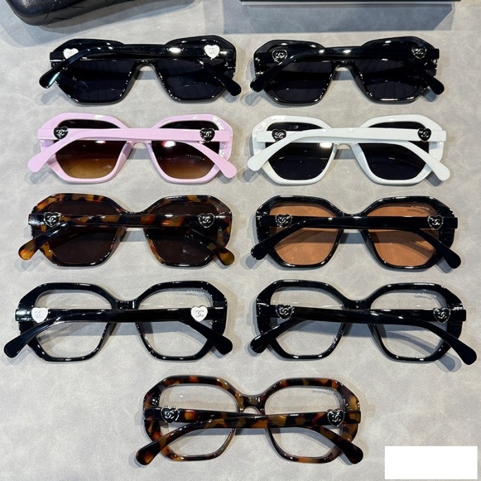 Blue light blocking sunglasses with the box and case ,G25-1693-1701