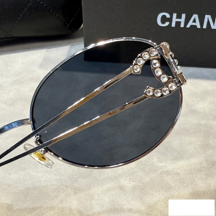 Blue light blocking sunglasses with the box and case ,G25-1681-1686