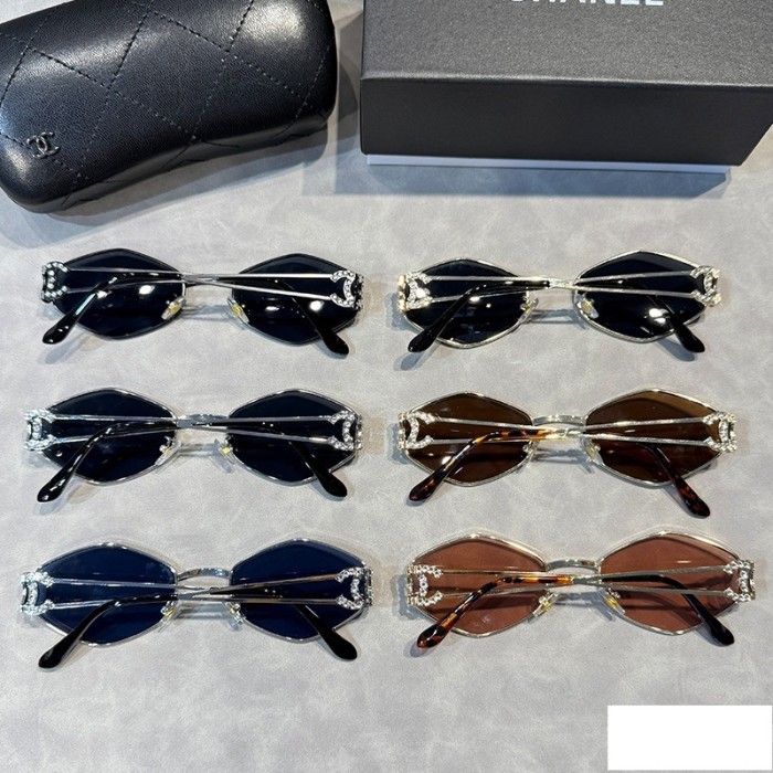 Blue light blocking sunglasses with the box and case ,G25-1687-1692