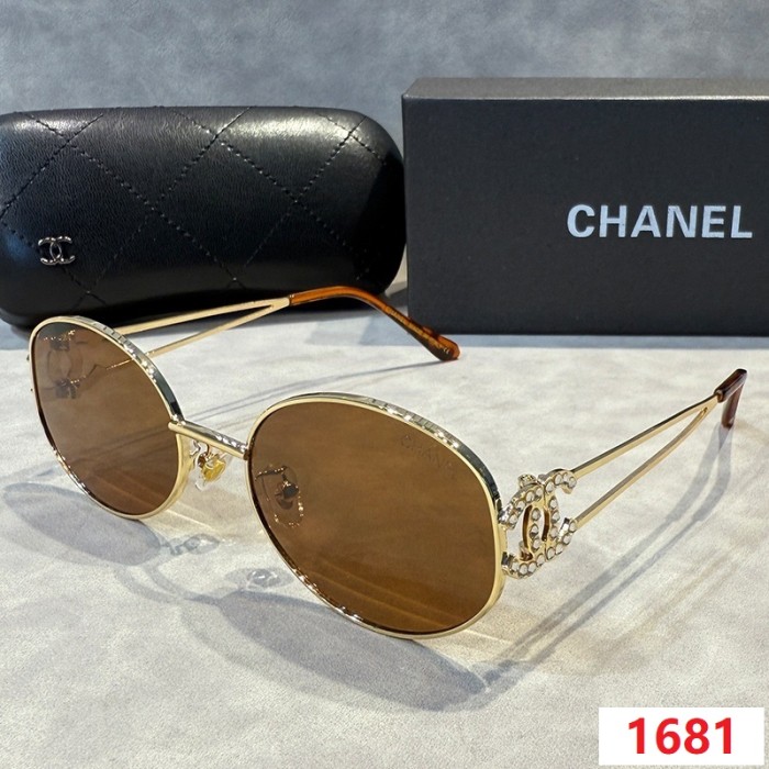 Blue light blocking sunglasses with the box and case ,G25-1681-1686