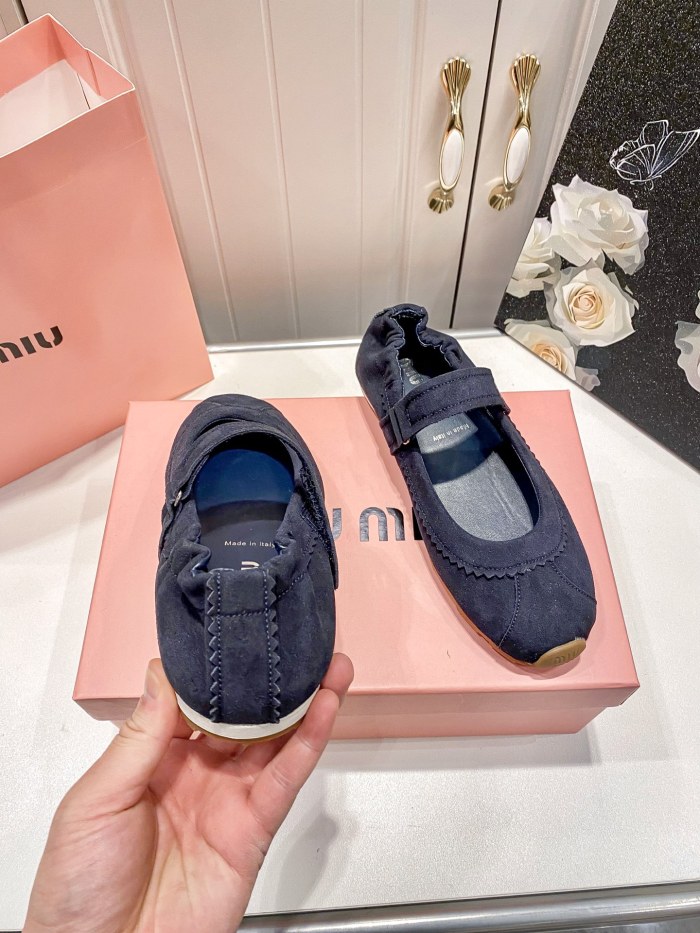 Women flat shoes,size 35-40, SS60-3041-3043