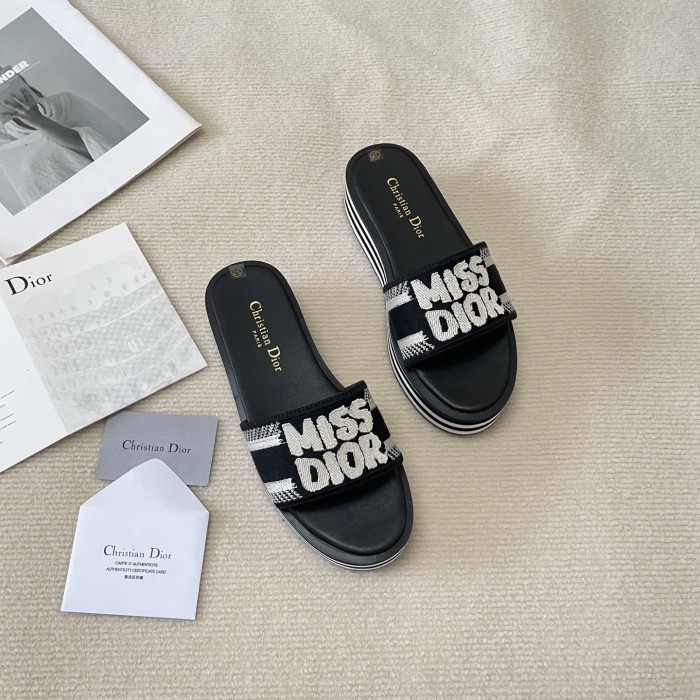 Women flat slippers shoes,size 35-42, SS60-3170