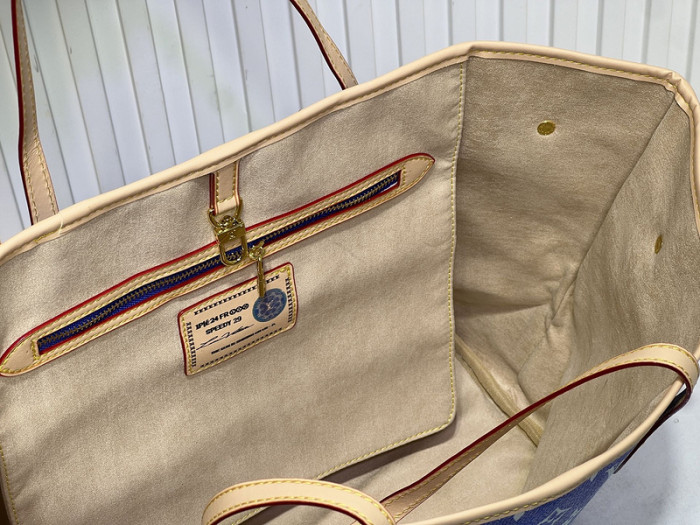 Split leather bag ,4A ,size 32x29x17cm,no box,  B80-77-85