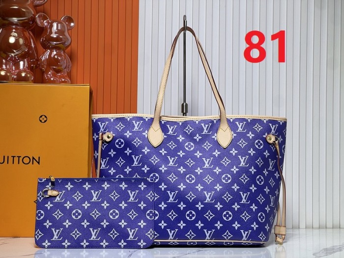 Split leather bag ,4A ,size 32x29x17cm,no box,  B80-77-85