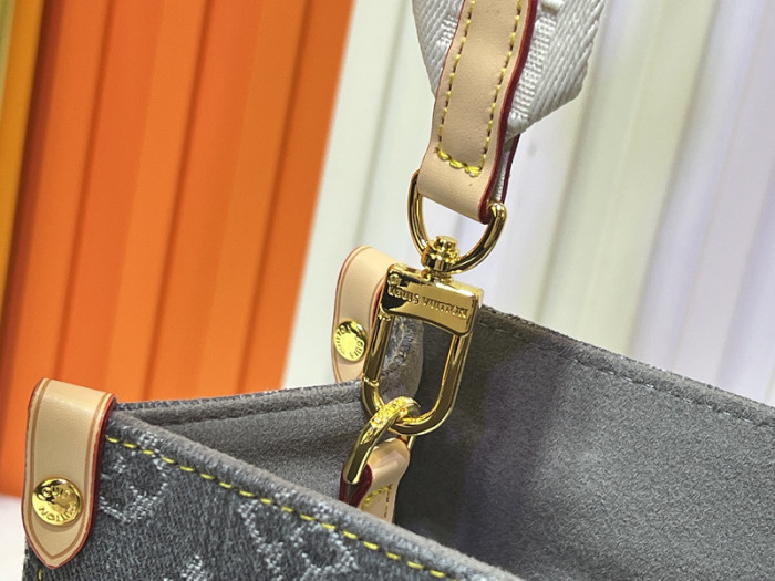 Split leather canvas bag ,4A ,size 25x19x11.5cm,no box,  B80-94