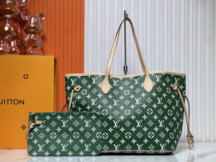 Split leather bag ,4A ,size 32x29x17cm,no box,  B80-77-85