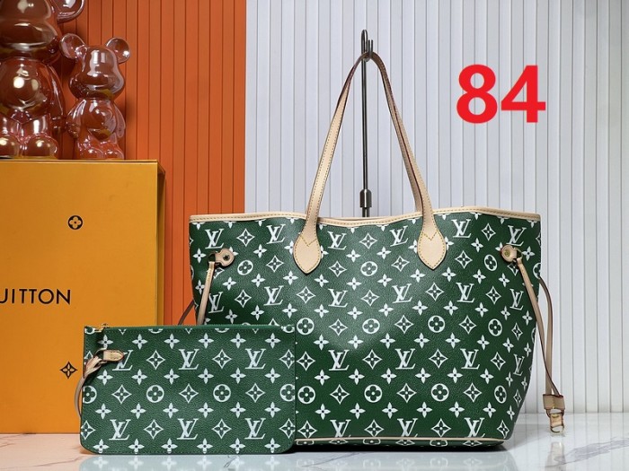 Split leather bag ,4A ,size 32x29x17cm,no box,  B80-77-85