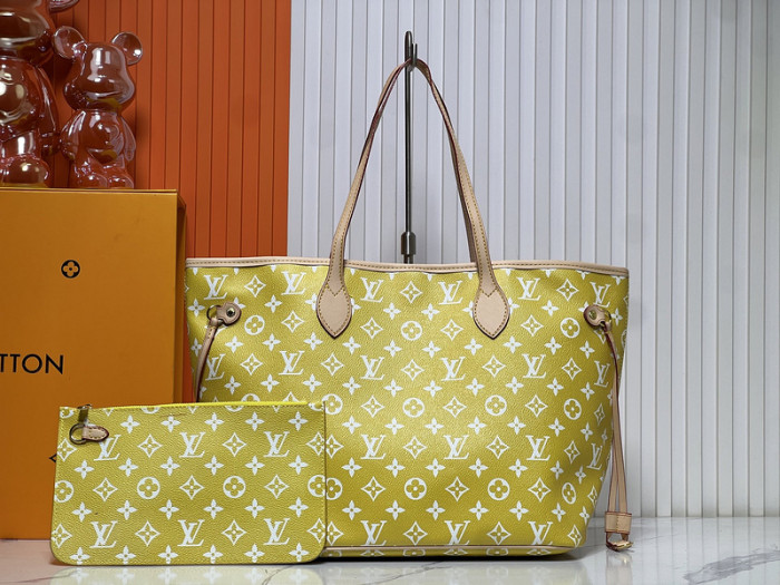 Split leather bag ,4A ,size 32x29x17cm,no box,  B80-77-85