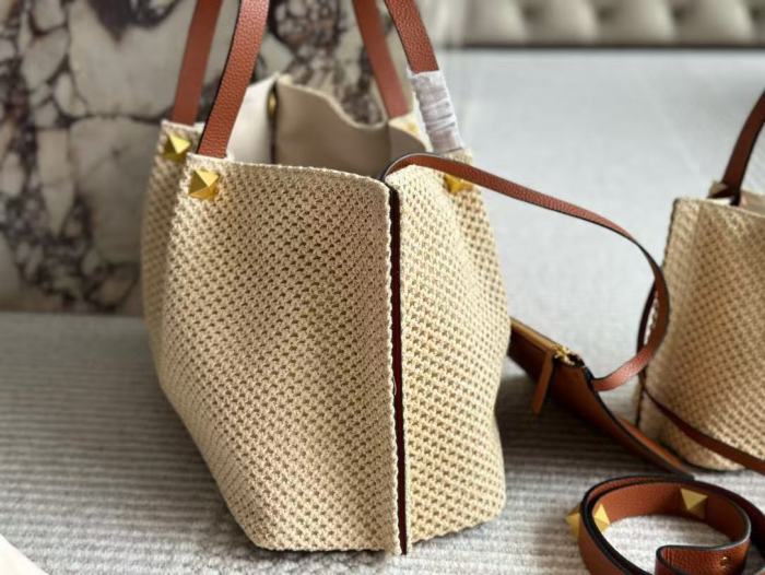 Split leather straw woven bag ,4A ,no box,  B80-69