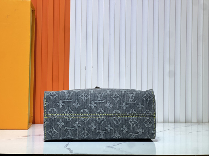 Split leather canvas bag ,4A ,size 25x19x11.5cm,no box,  B80-94