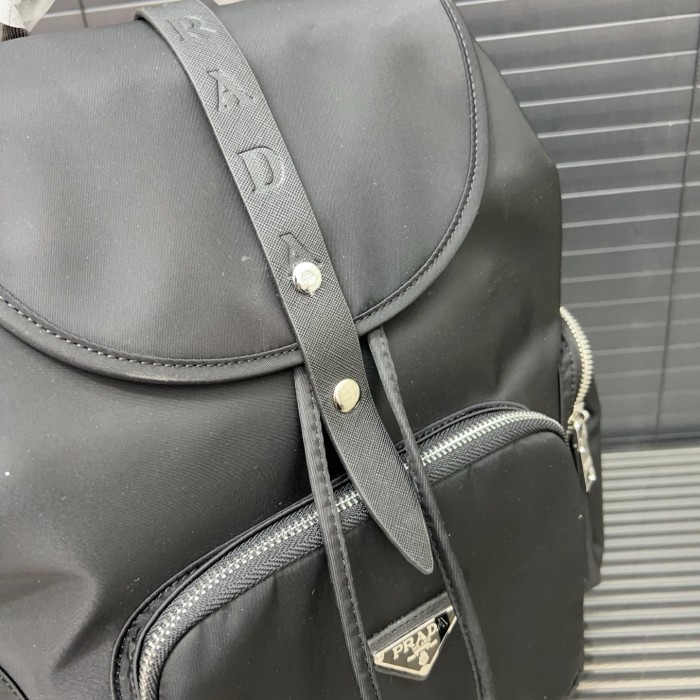 Re-Nylon bag ,4A ,size 36x30cm,no box,  B80-54-55