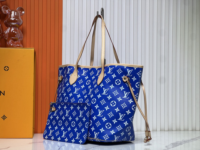 Split leather bag ,4A ,size 32x29x17cm,no box,  B80-77-85
