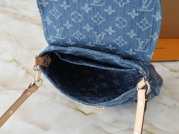 Split leather denim bag ,4A ,size 27x18x3cm,no box,  B80-75