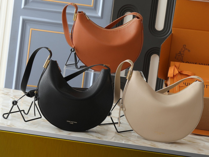 Split leather bag ,4A ,size 32x26x5cm,no box,  B80-91-93