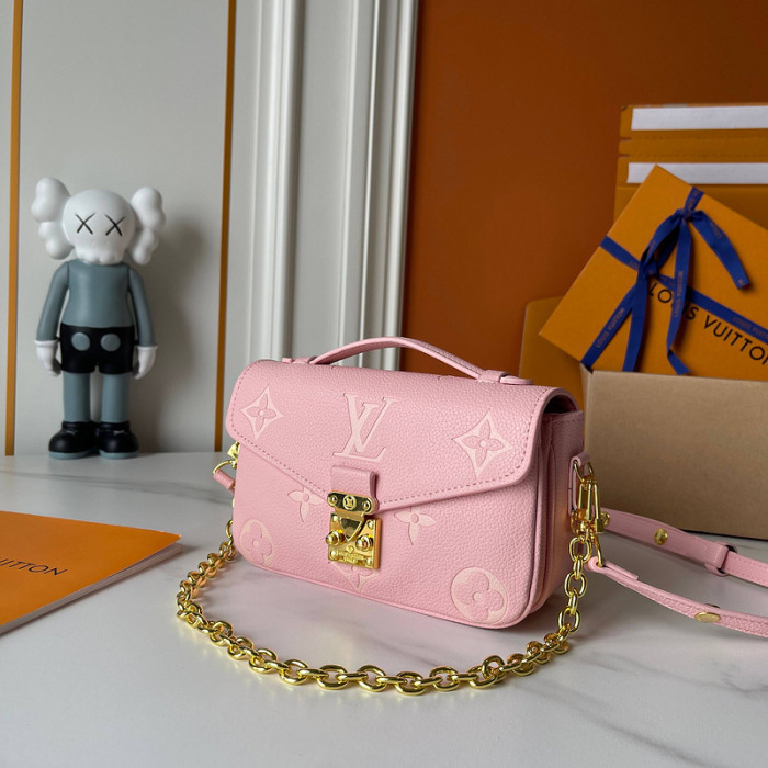 Split leather bag ,4A ,size 21.5x13.5x6cm,no box,  B80-99