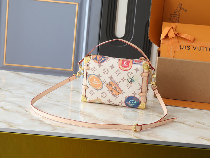 Split leather bag ,4A ,size 23.5x16x8.5cm,no box,  B80-117