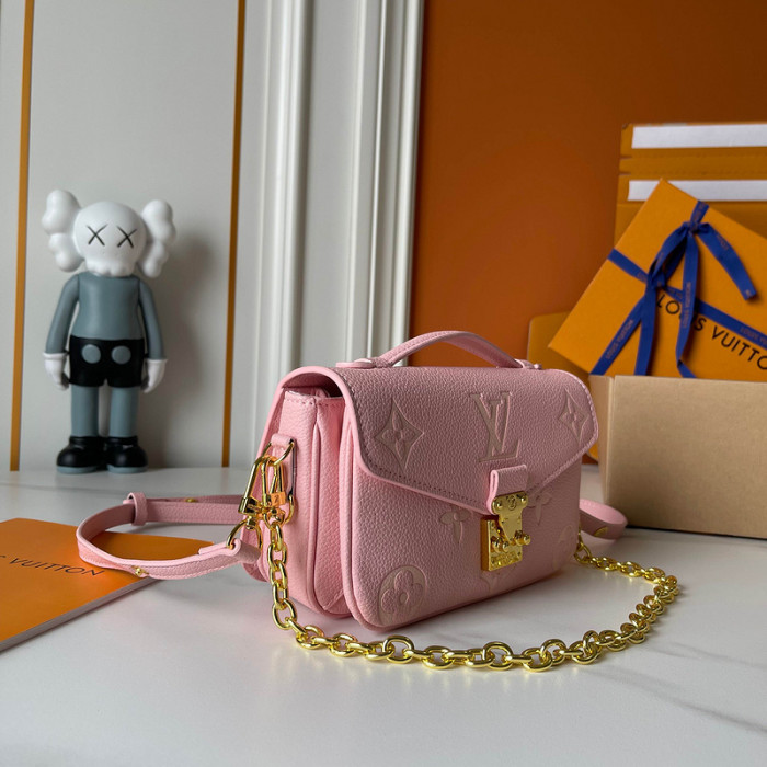 Split leather bag ,4A ,size 21.5x13.5x6cm,no box,  B80-99