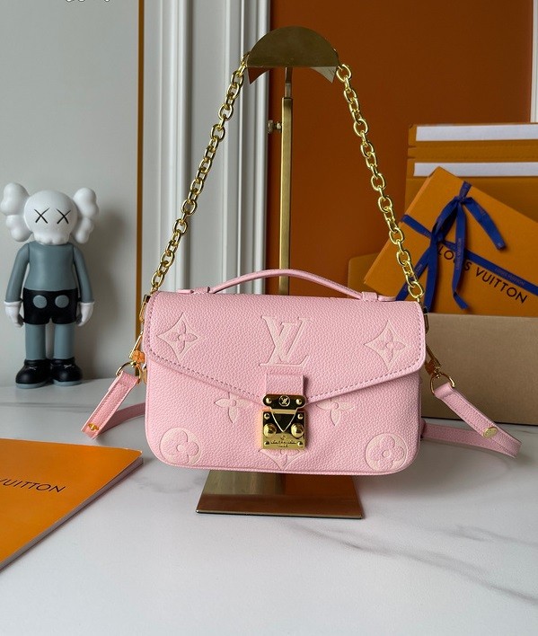 Split leather bag ,4A ,size 21.5x13.5x6cm,no box,  B80-99