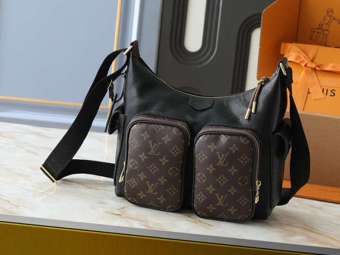 Split leather bag ,4A ,size 30x31x10.8cm,no box,  B80-141-143