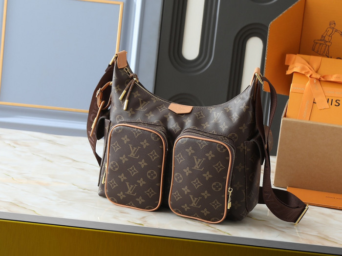 Split leather bag ,4A ,size 30x31x10.8cm,no box,  B80-141-143