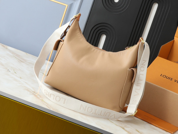 Split leather bag ,4A ,size 30x31x10.8cm,no box,  B80-141-143