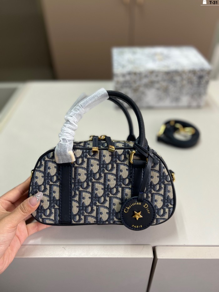 Split leather bag ,4A ,size 20x11cm,no box,  B75-278-279