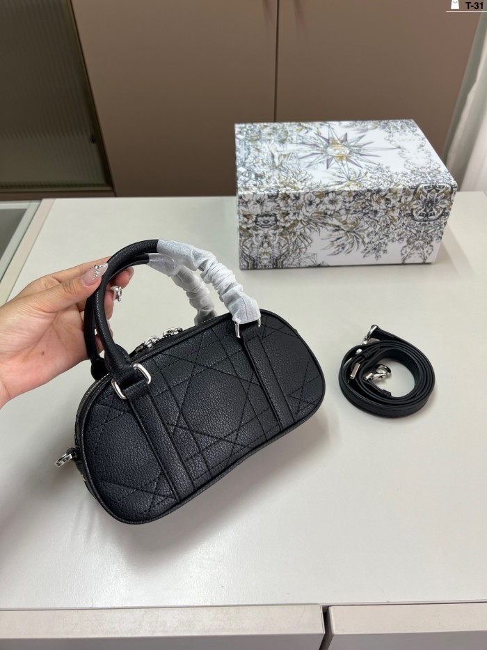 Split leather bag ,4A ,size 20x11cm,no box,  B75-278-279