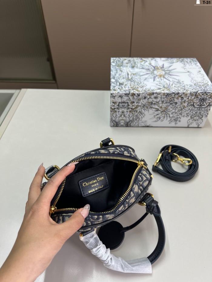 Split leather bag ,4A ,size 20x11cm,no box,  B75-278-279