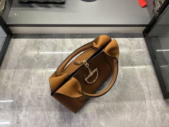 Split leather bag ,4A ,size 27.5x21x6cm,no box,  B88-218-221