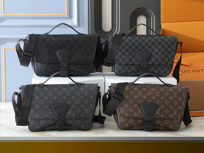 Split leather bag ,4A ,size 34x19x11cm,no box,  B75-288-291