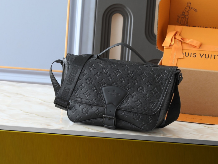 Split leather bag ,4A ,size 34x19x11cm,no box,  B75-288-291