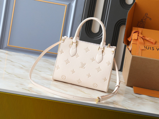 Split leather bag ,4A ,size 25x19x11.5cm,no box, B75-293
