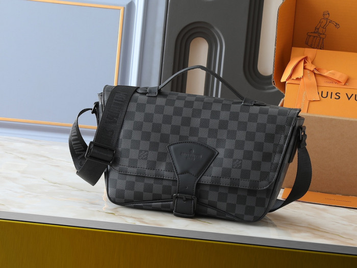Split leather bag ,4A ,size 34x19x11cm,no box,  B75-288-291