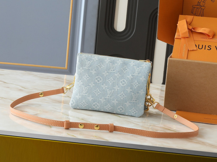 Split leather bag ,4A ,size 21x16x7cm,no box,  B75-310-325