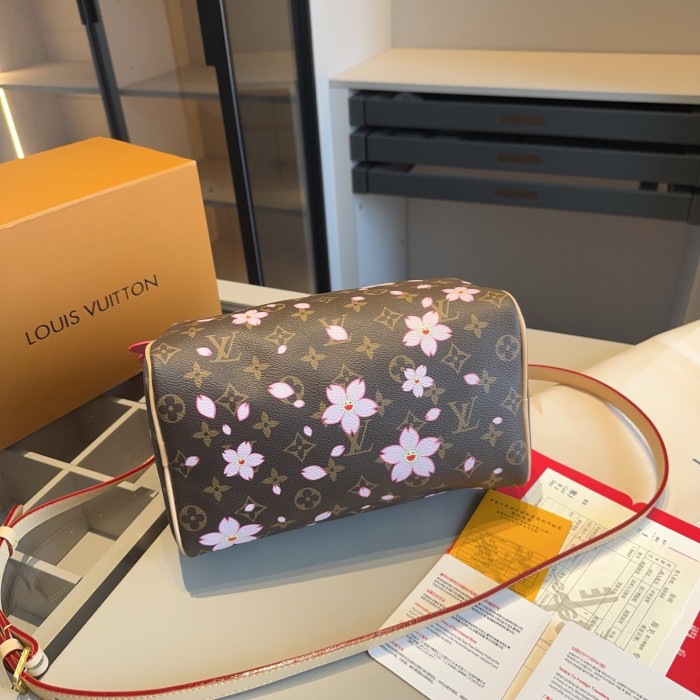 Split leather bag ,4A ,size 25x20x15cm,no box,  B88-254
