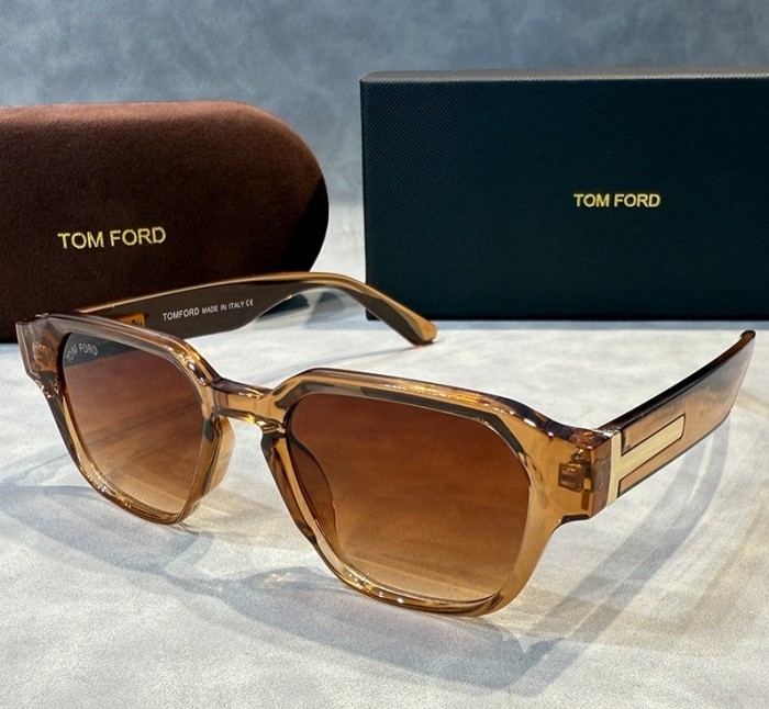 Blue light blocking sunglasses with the box and case ,G25-1723-1729