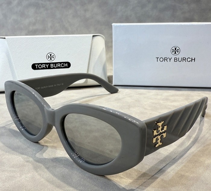 Blue light blocking sunglasses with the box and case ,G25-1769-1774