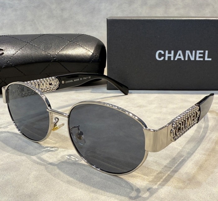 Blue light blocking sunglasses with the box and case ,G25-1717-1722
