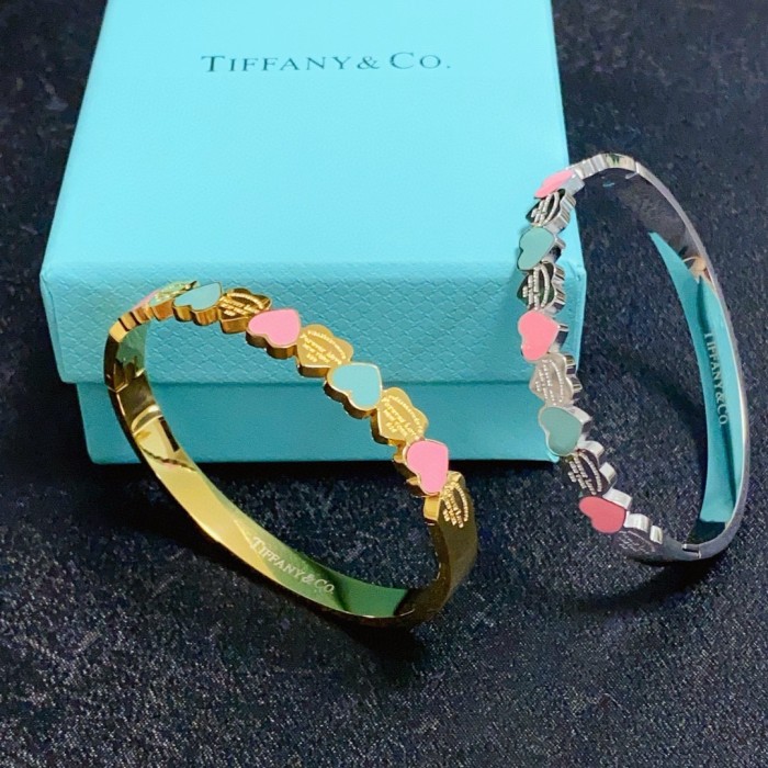 Bracelet jewelry ,with box,  J25-157
