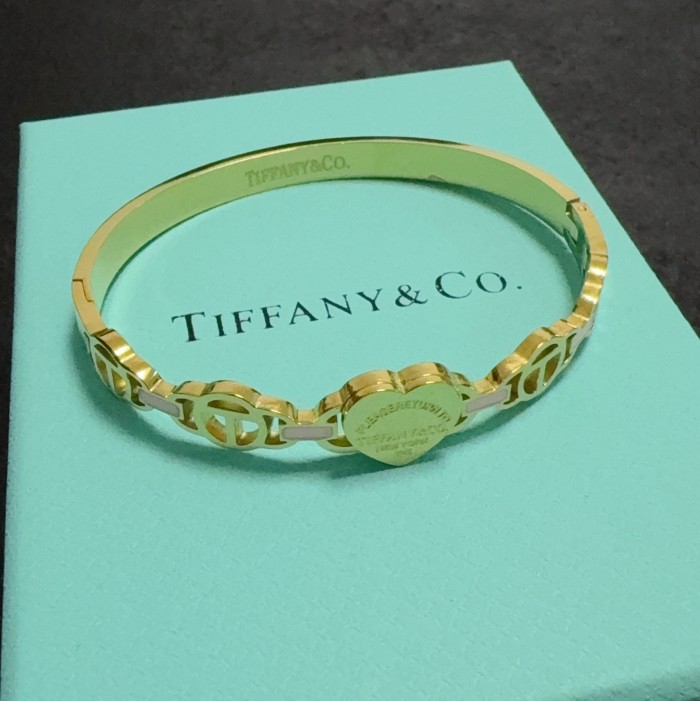 Bracelet jewelry ,with box,  J25-158