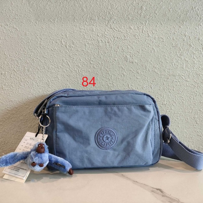 Nylon canvas Single-shoulder bag, crossbody bag，Size 24*17*9cm.B50-79-97