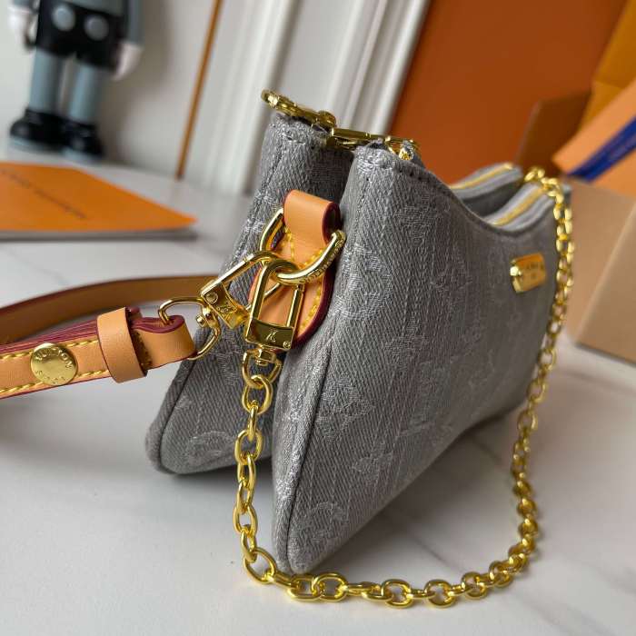 Split leather denim bag ,5A ,size 24.5x13.5x6.5cm,no box,  B88-274