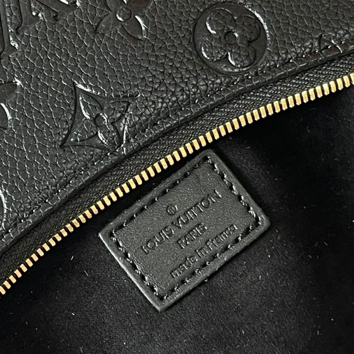 Split leather bag ,5A ,size 24.5x13.5x6.5cm,no box,  B88-278