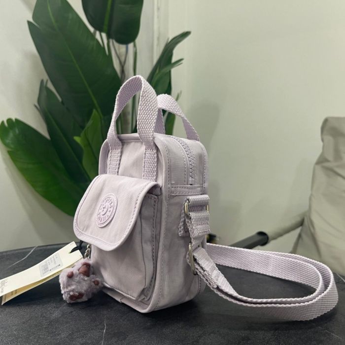 Nylon canvas Single-shoulder bag, crossbody bag，Size 18*12*6.5cm.B50-110-122